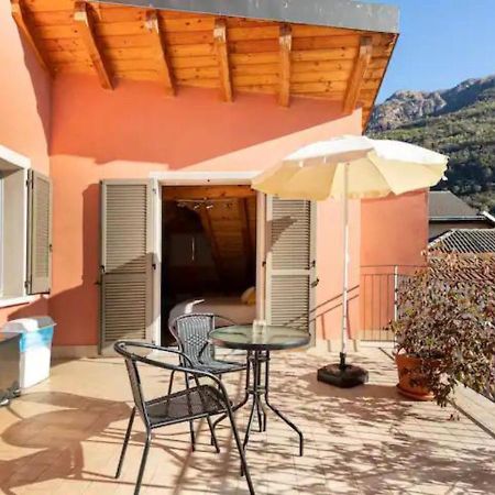 Residenze Blue Lake Оменя Екстериор снимка