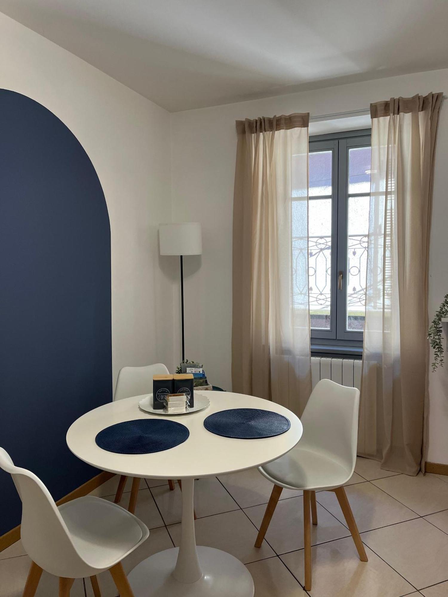 Residenze Blue Lake Оменя Екстериор снимка