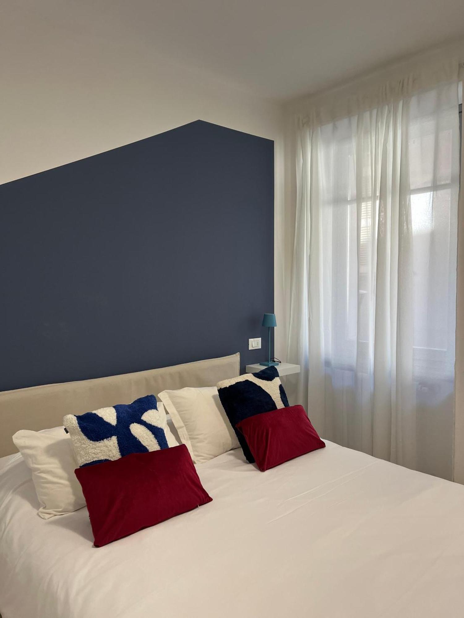 Residenze Blue Lake Оменя Екстериор снимка