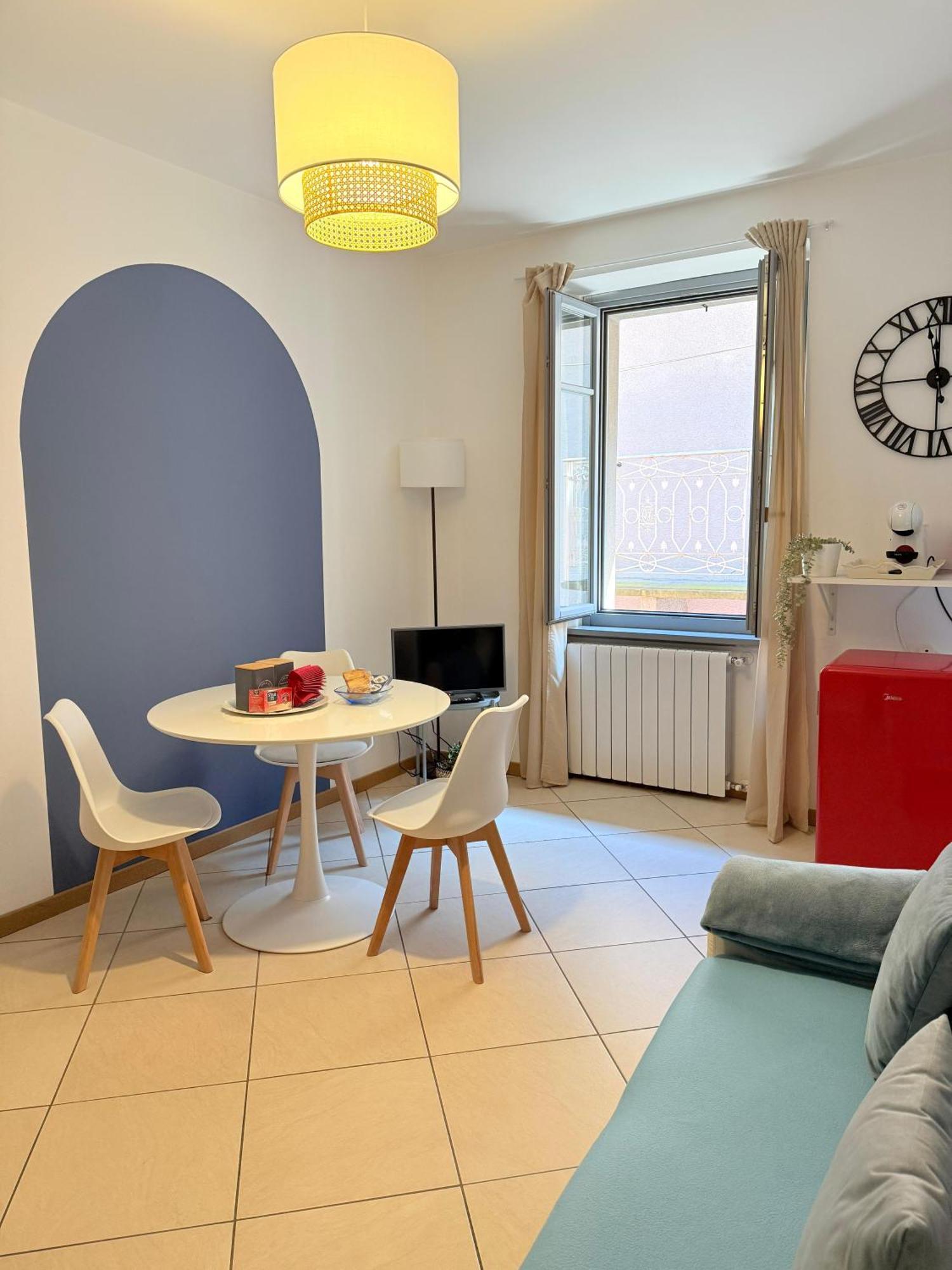 Residenze Blue Lake Оменя Екстериор снимка